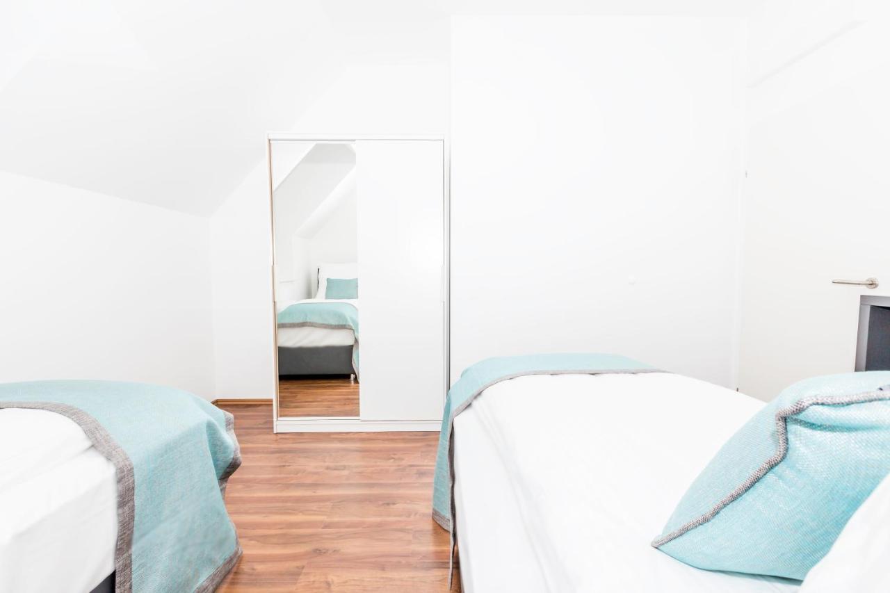 Simtown Suite Apartments Vienne Extérieur photo