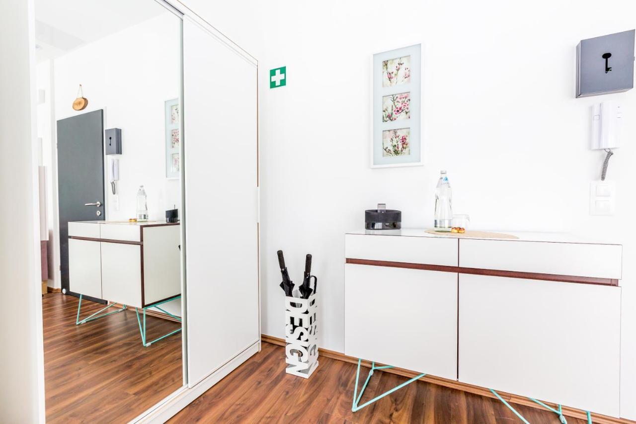 Simtown Suite Apartments Vienne Extérieur photo